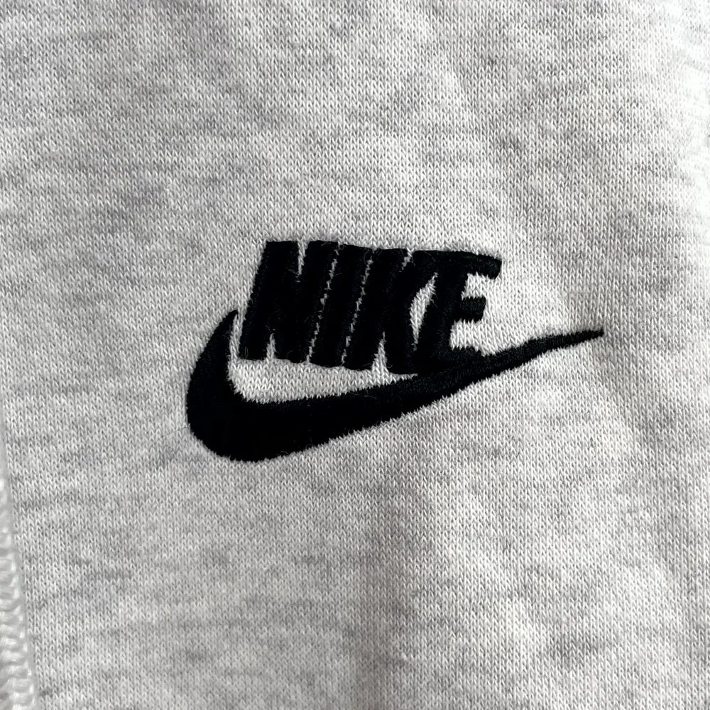 Nike Sportswear Essential Full Zip Hoodie Mens Small Gray‎ Streetwear Training